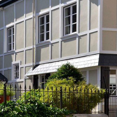Villa Le Petit Maur Spa Exterior foto
